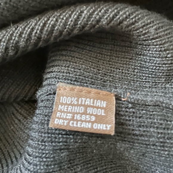 J. McLaughlin Italian Merino Wool Sweater Tiered Ruffle Sleeve Black Large - Picture 9 of 12